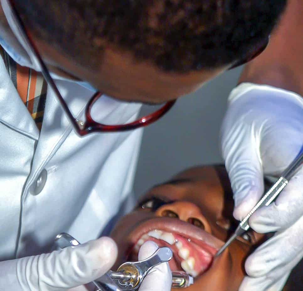 Fast and effective 1-hour teeth whitening service for instant results Brackley
